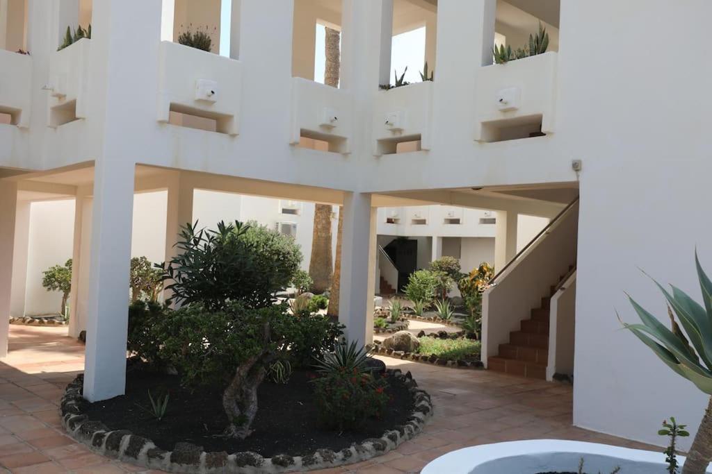 Casa Linda 2 Bed Apartment In Costa Teguise Exterior photo